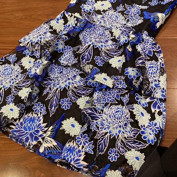 Dress The Population / braelyn floral embroidered red tiered mini dress XS - Picture 10 of 11